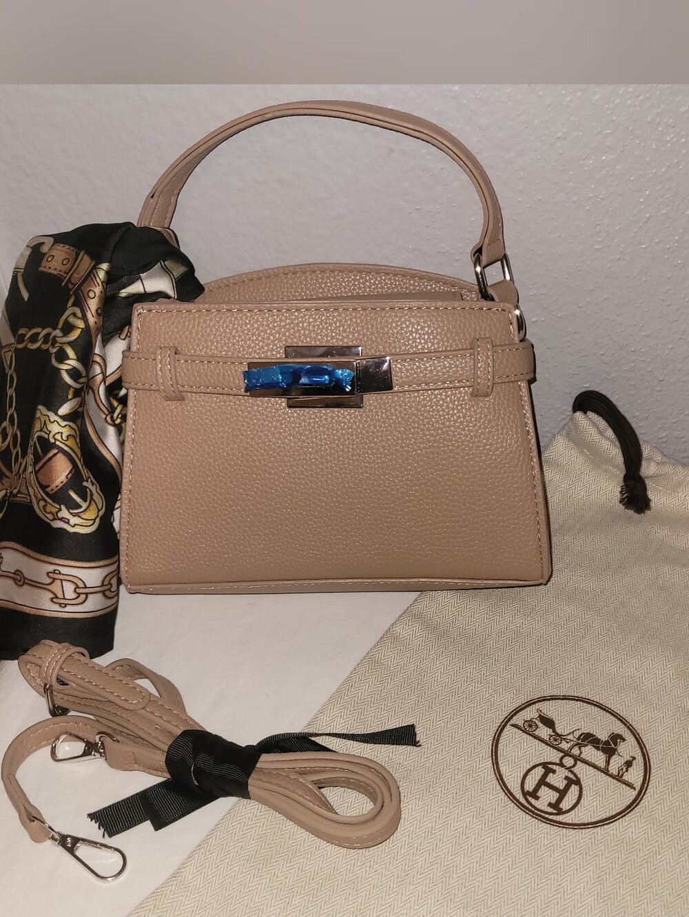 Luxury Bag - Picture 3 of 8